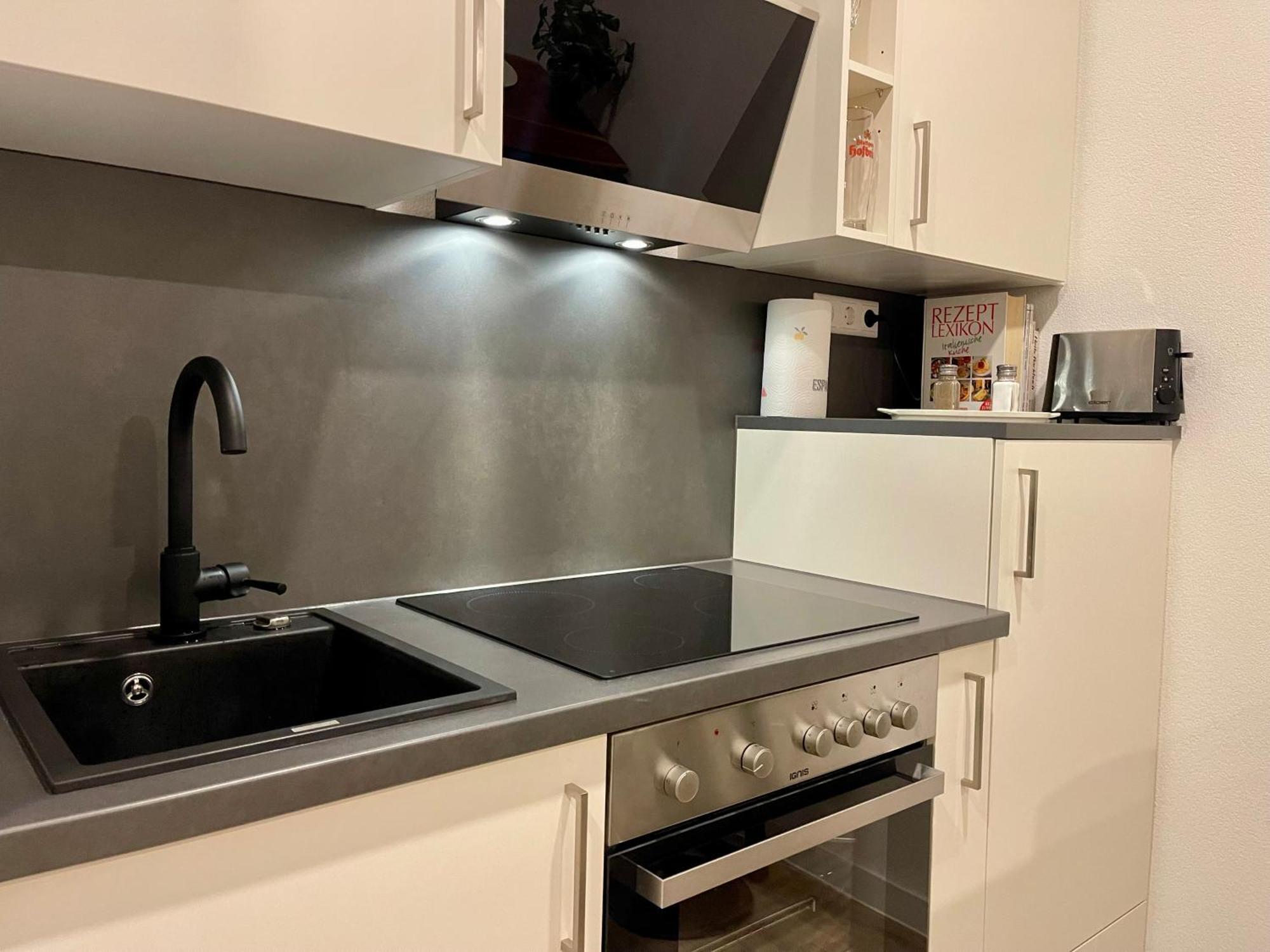 Wunderschoenenes Apartament Am Schloessle Zentrum Goldstadt 포르츠하임 외부 사진